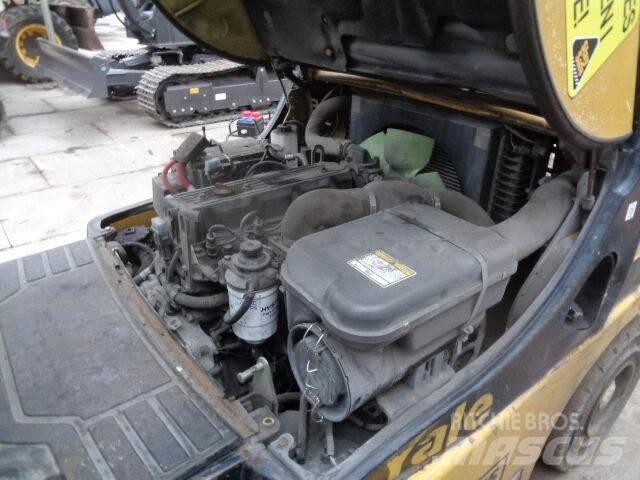 Yale GDP 35 VX Stivuitor diesel