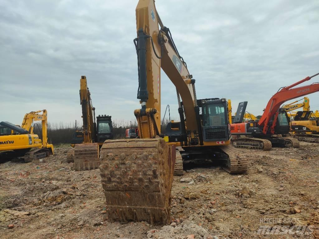 CAT 326D Excavatoare pe șenile
