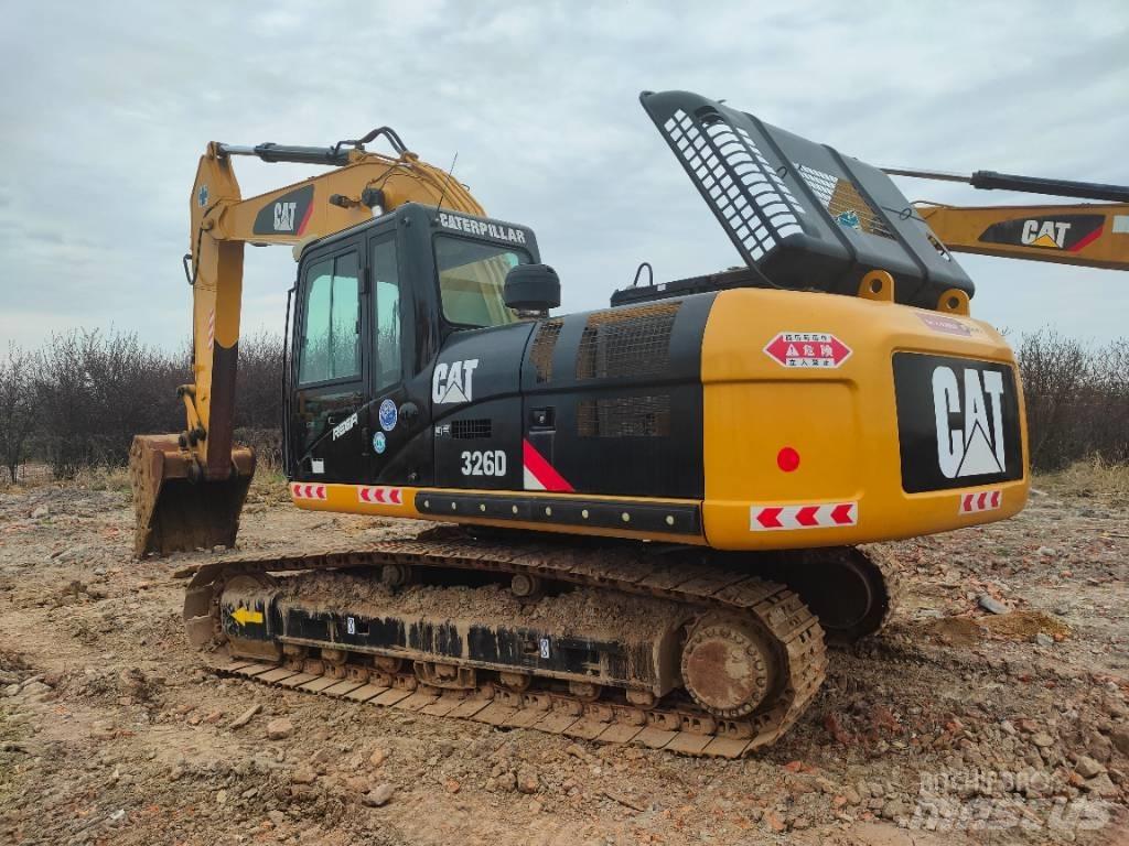 CAT 326D Excavatoare pe șenile
