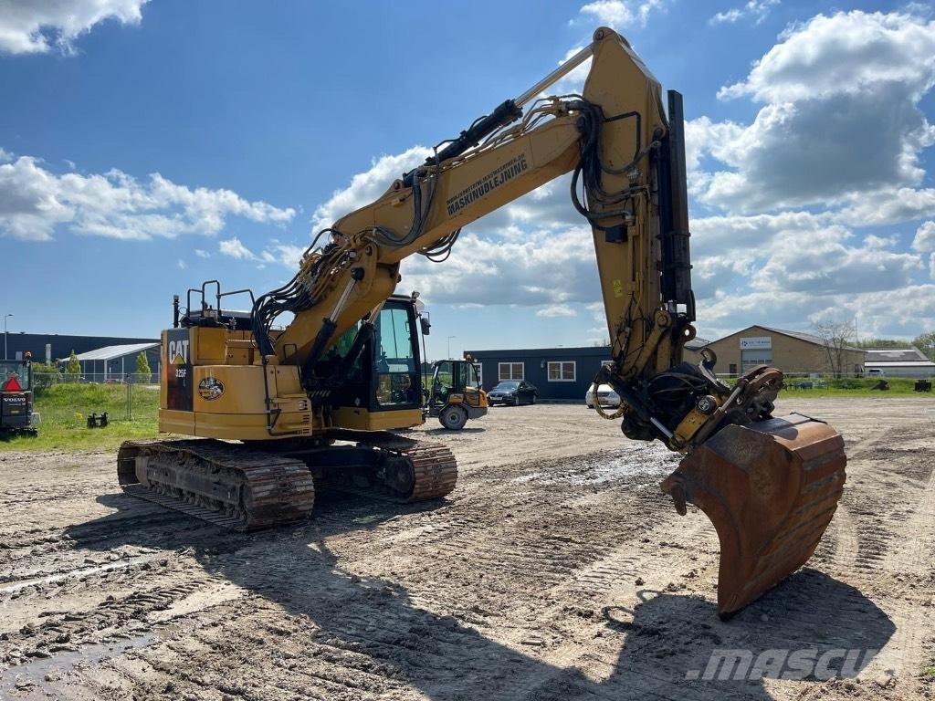 CAT 325 F Excavatoare pe șenile
