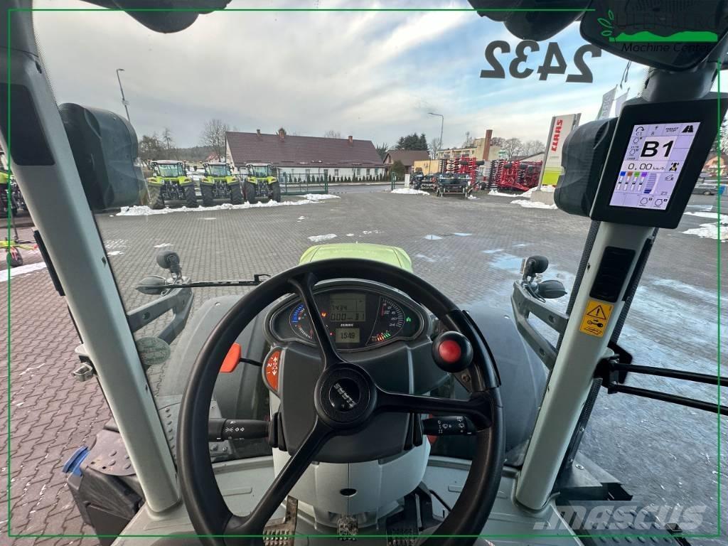 CLAAS Axion 850 Tractoare