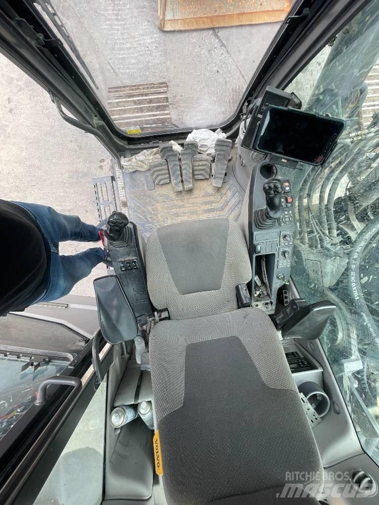 Volvo EC 300 EL Excavatoare pe șenile
