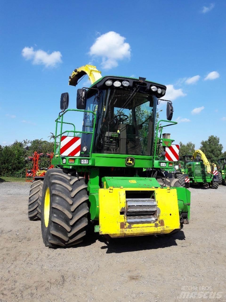 John Deere 7350 Forajere cu autopropulsare