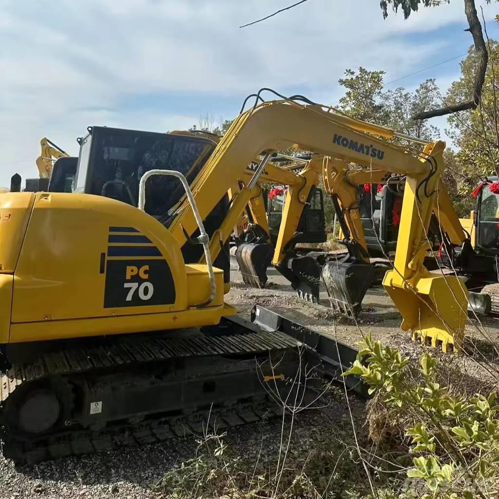 Komatsu PC 70 Excavatoare pe șenile
