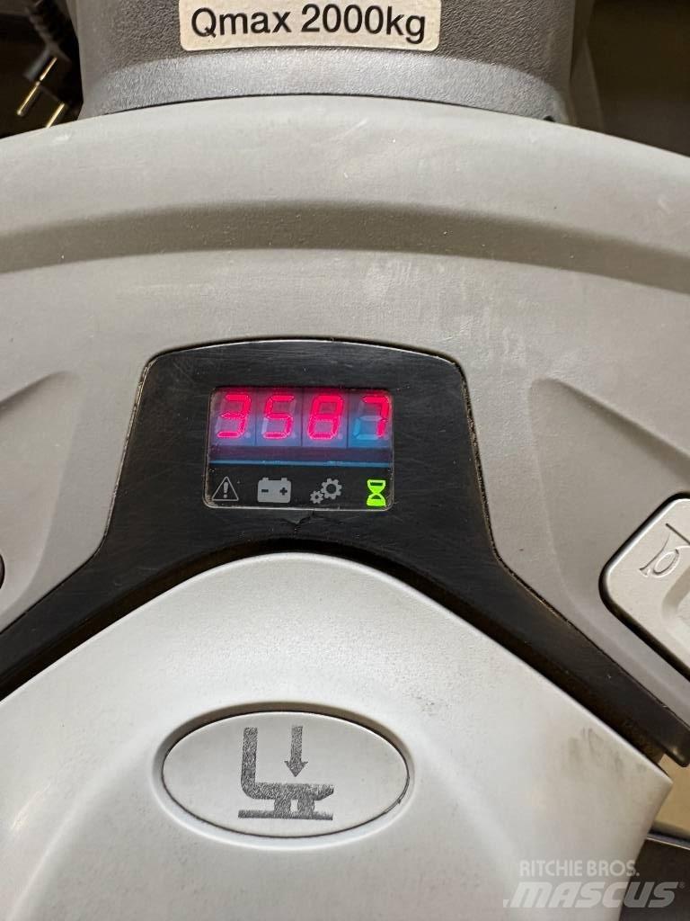 Cesab P 320 Transpaleta cu platforma