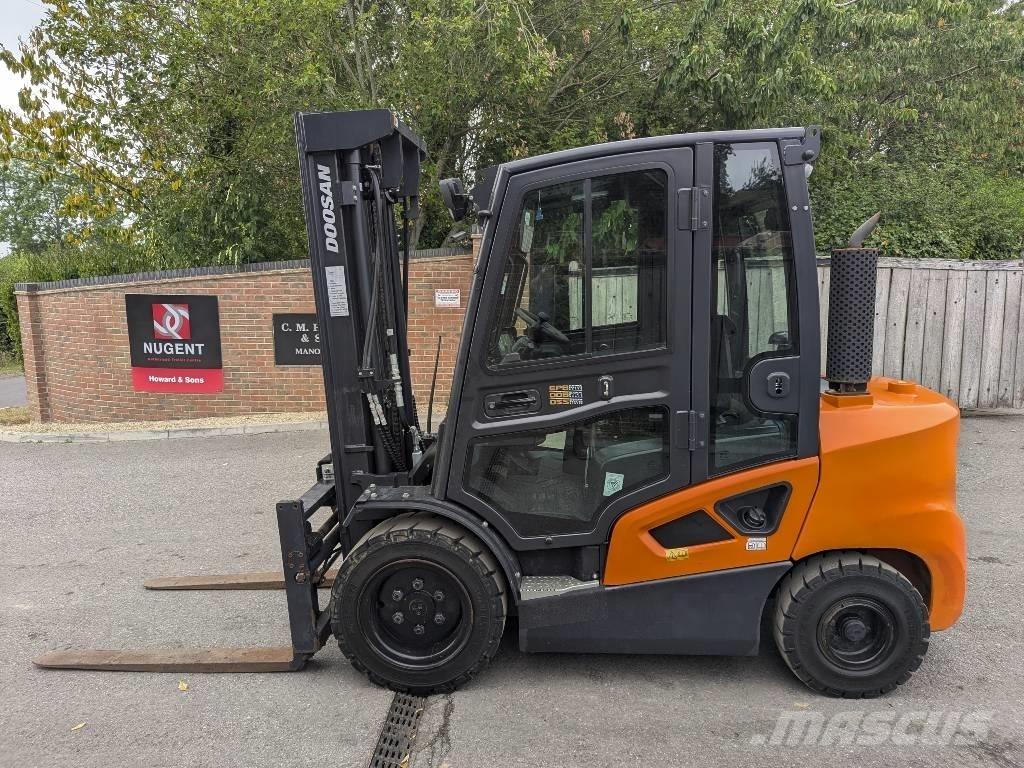 Doosan D 35 C-9 Stivuitor diesel