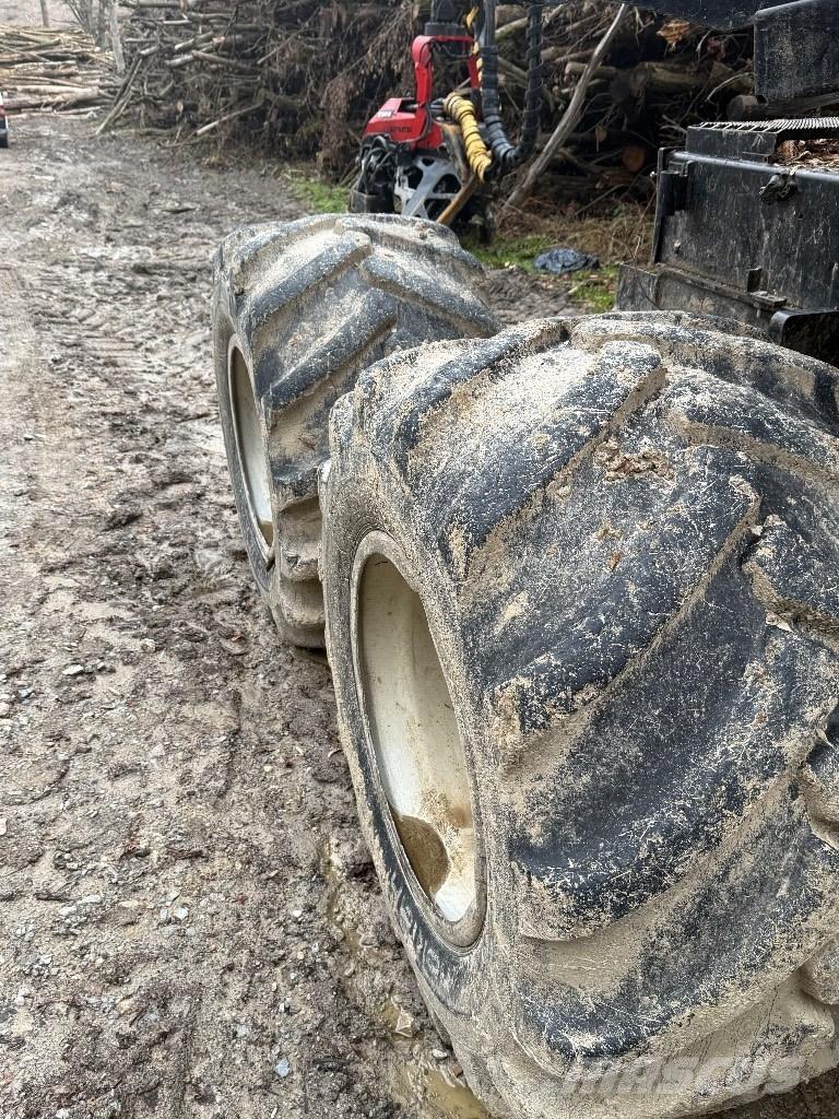 Komatsu 931 Combine forestiere