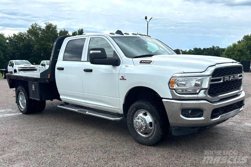 RAM 3500 TRADESMAN Camioane platforma/prelata