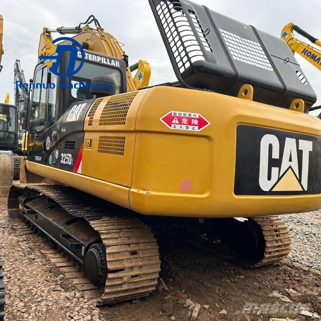 CAT 325D2 Excavatoare pe șenile
