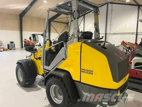 Wacker Neuson WL 28 Incarcator pe pneuri