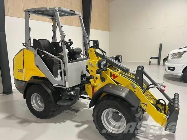 Wacker Neuson WL 28 Incarcator pe pneuri