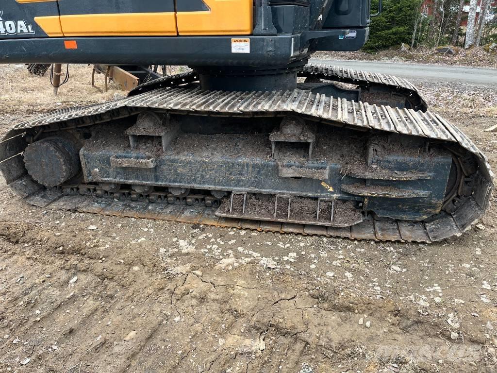 Hyundai HX 140 AL Excavatoare pe șenile
