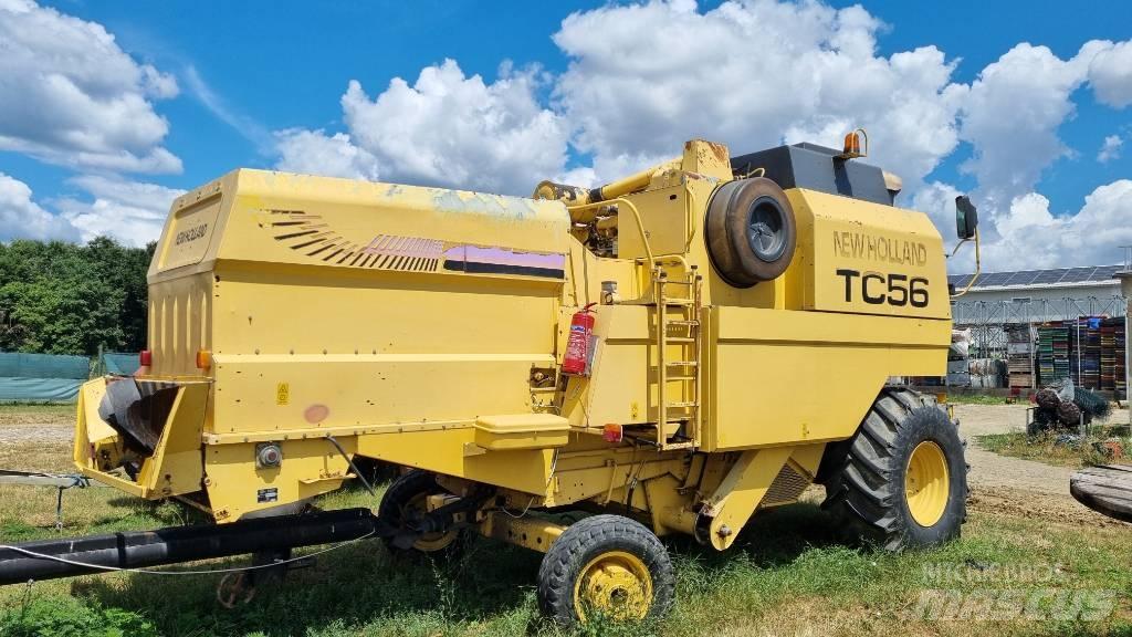 New Holland TC 56 Combine de secerat