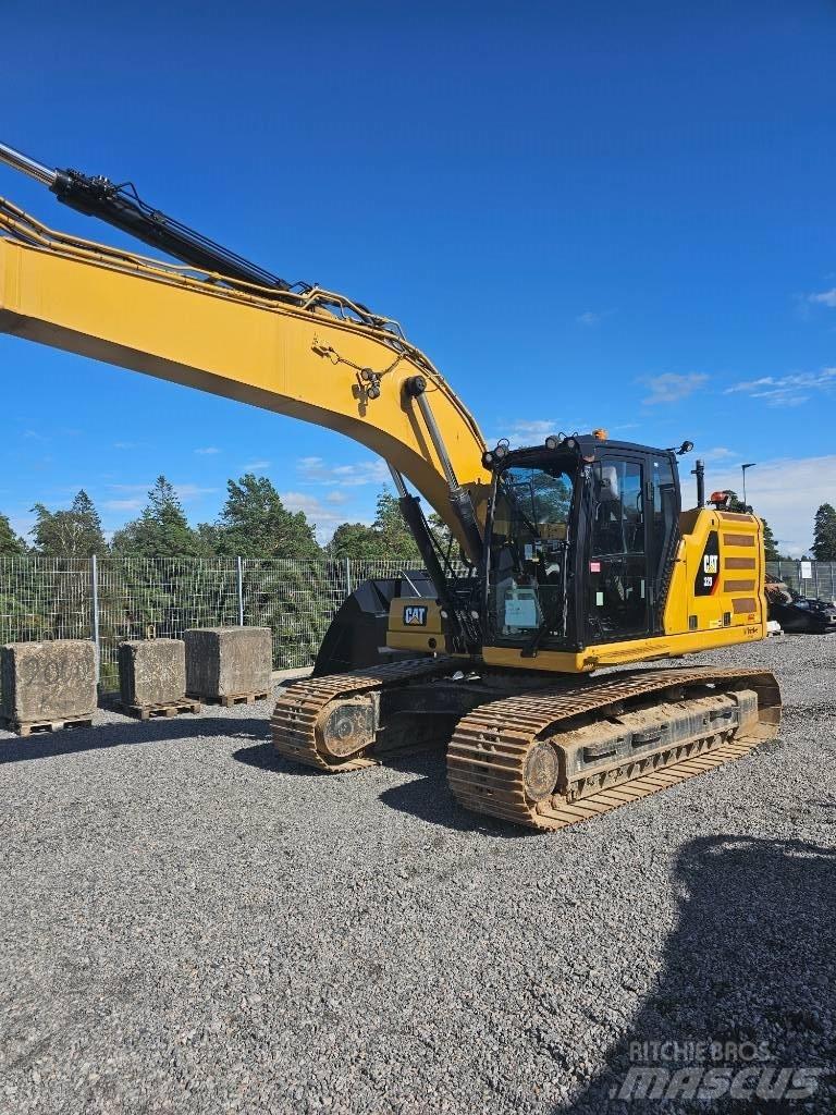 CAT 323 Excavatoare pe șenile
