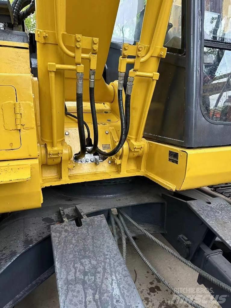 Komatsu PC 128US-2EO Excavatoare pe șenile
