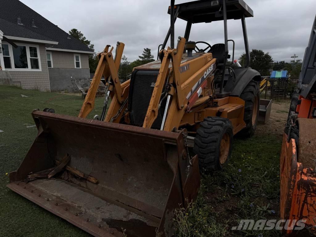 CASE 570 M XT Incarcator pe pneuri