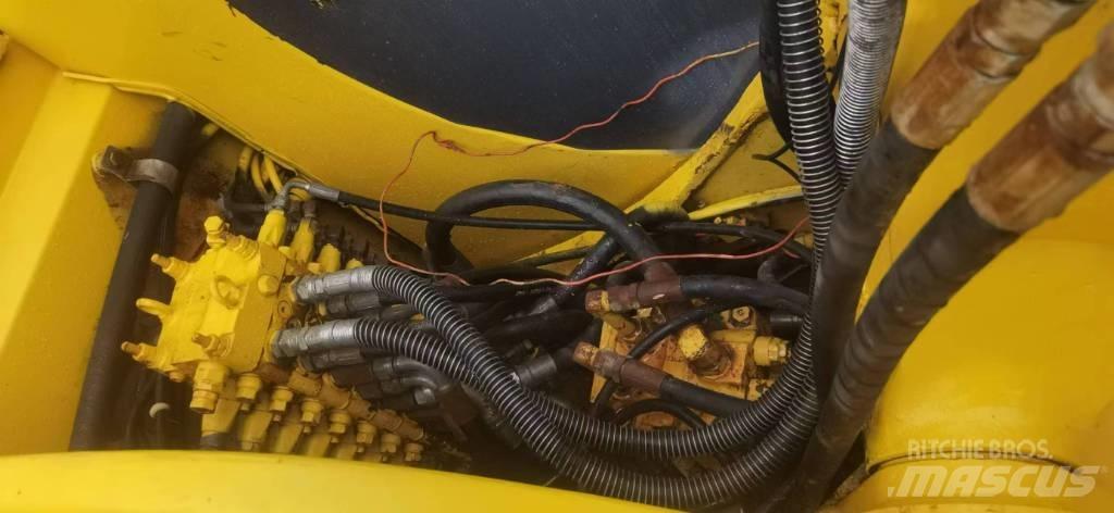 Komatsu PC 60-7 Excavatoare pe șenile
