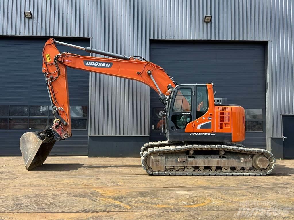 Doosan DX235LCR-5 Excavatoare pe șenile
