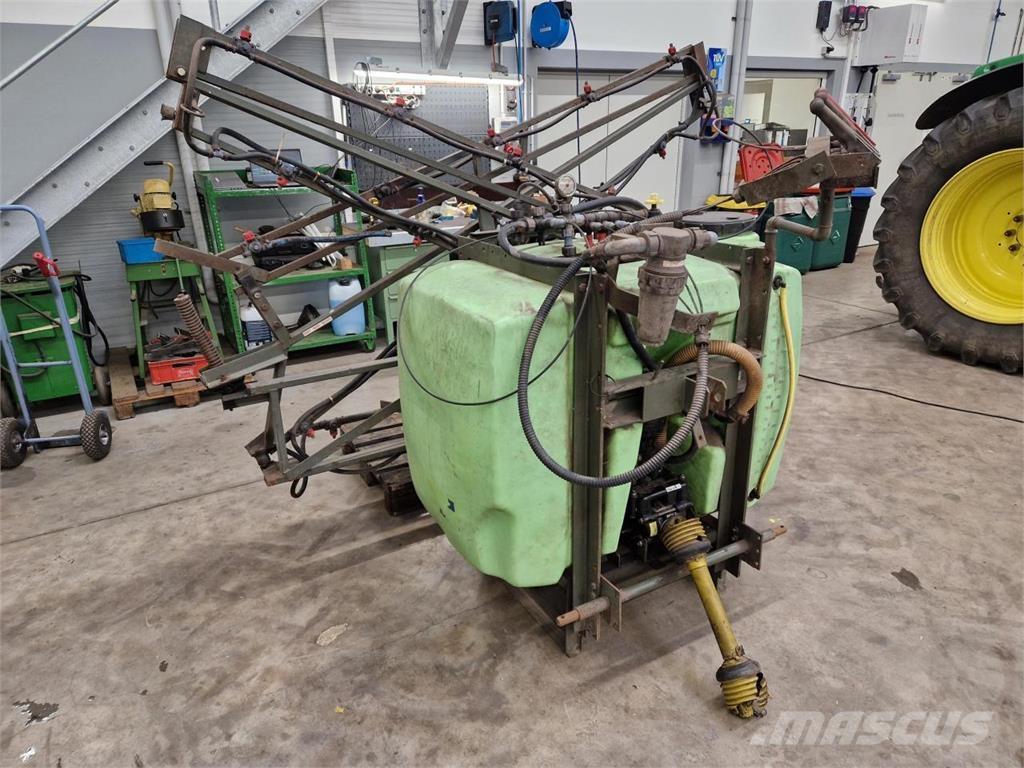 Tecnoma 800 Liter Tractoare agricole sprayers