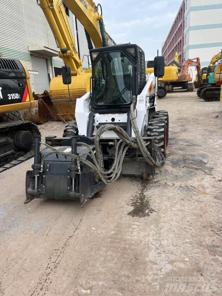 Bobcat S 220 Mini incarcator