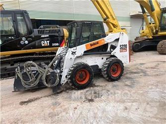 Bobcat S 220 Mini incarcator