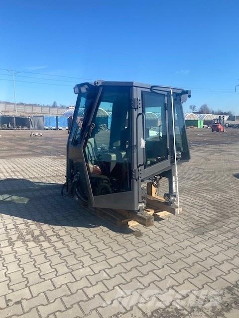 CASE D 1650 NEW CAB Cabine si interior