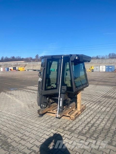 CASE D 1650 NEW CAB Cabine si interior