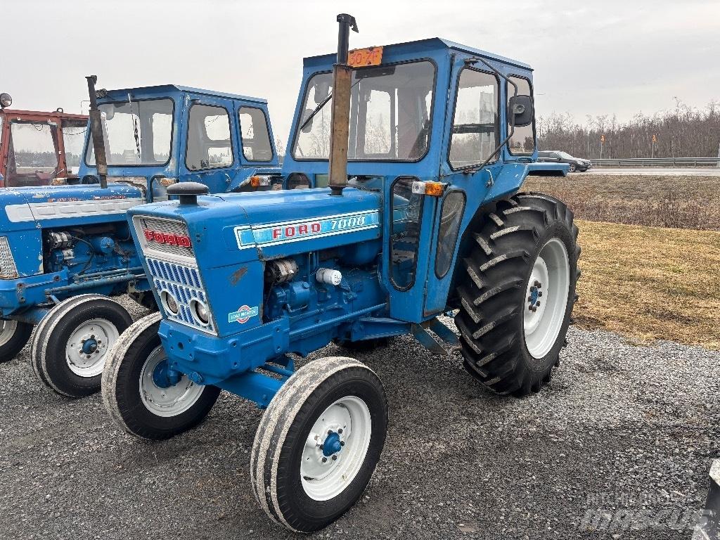 Ford 7000 Tractoare