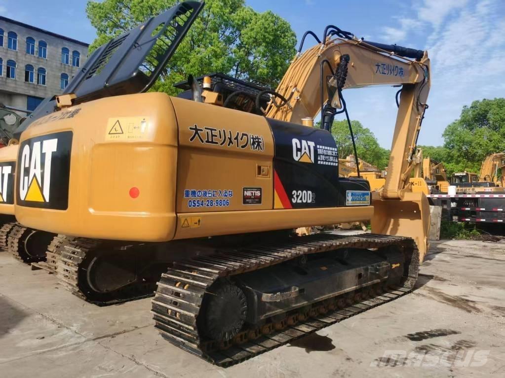 CAT 320d2 Excavatoare pe șenile
