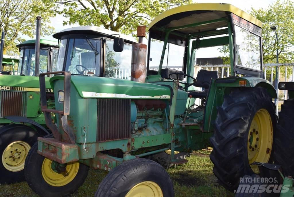 John Deere 2130 Tractoare