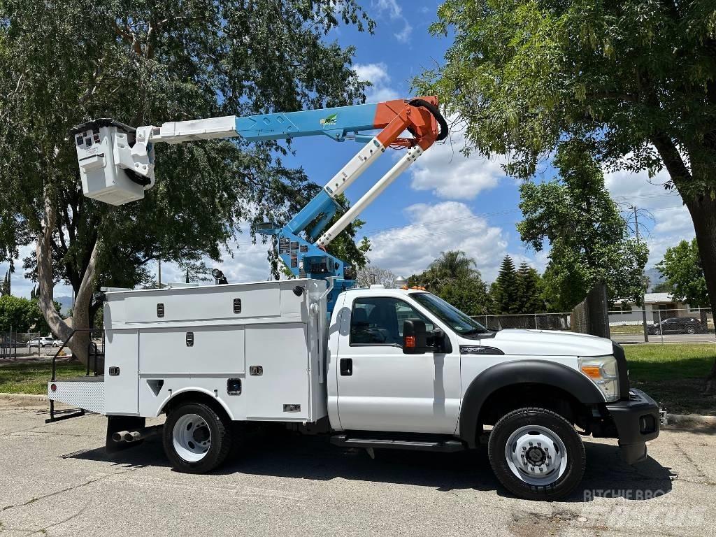 Ford F 550 SD Platforme aeriene montate pe camion