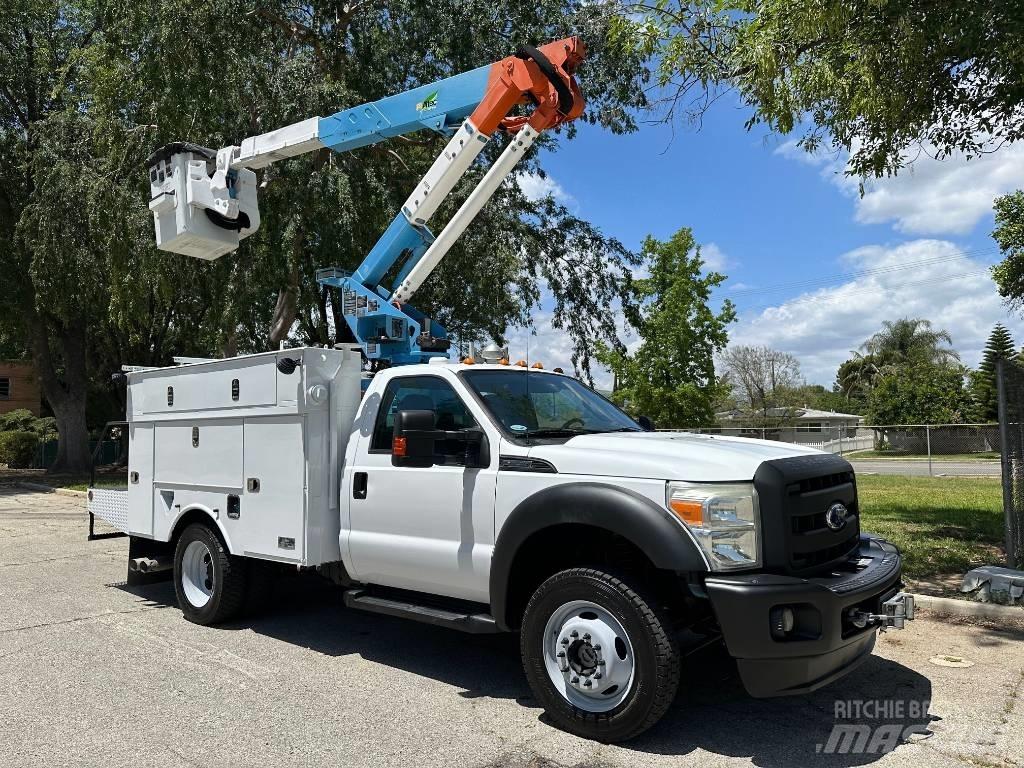 Ford F 550 SD Platforme aeriene montate pe camion