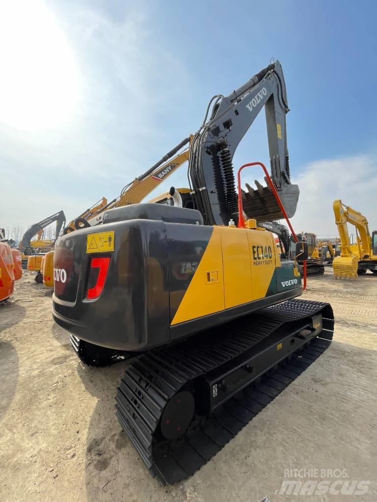 Volvo 140 Excavatoare 7t - 12t