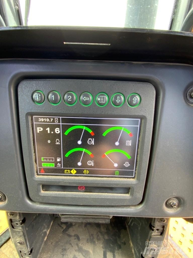 DEERE 750K Buldozere pe senile