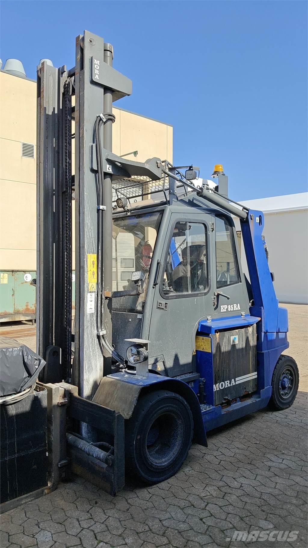  EP85RA Stivuitor electric