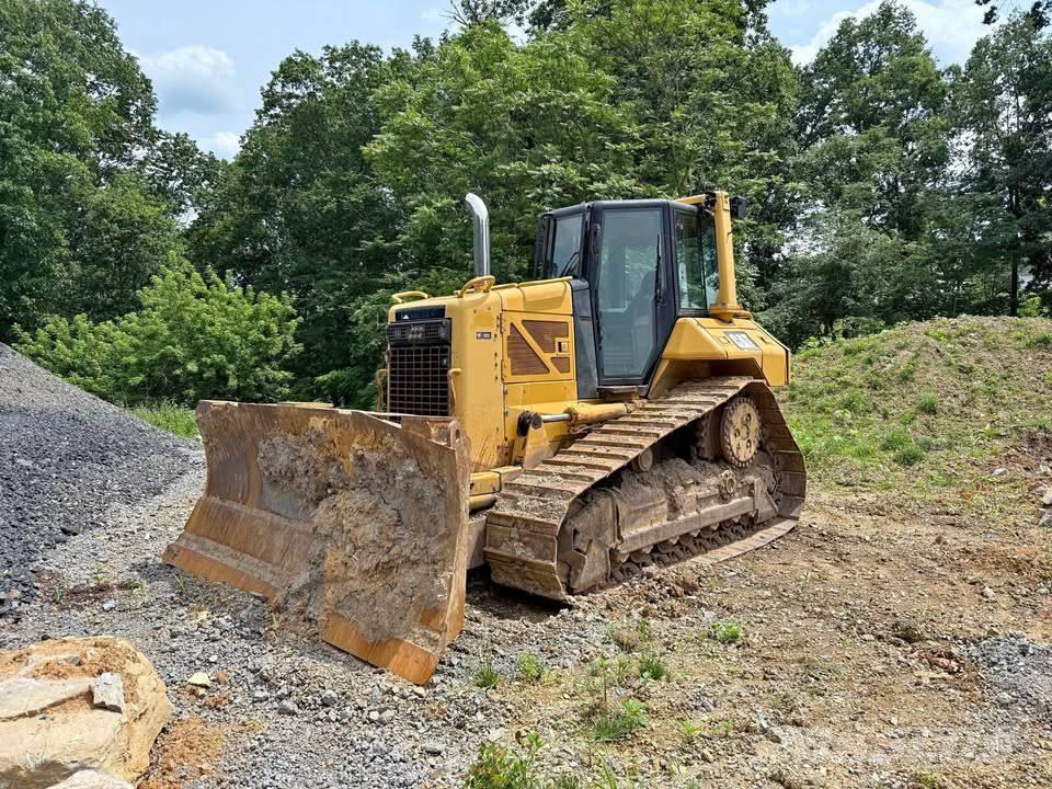 CAT D 6 N XL Buldozere pe senile
