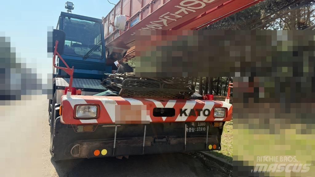 Kato SS 500 Macara teren accidentat