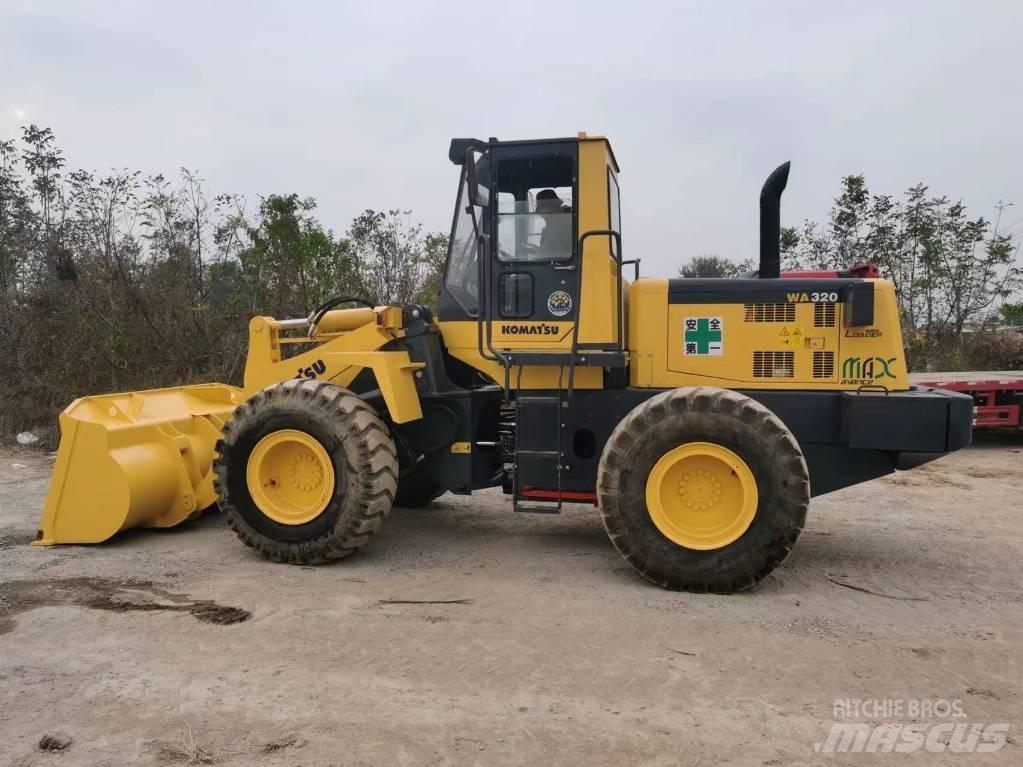 Komatsu WA 320-5 Incarcator pe pneuri