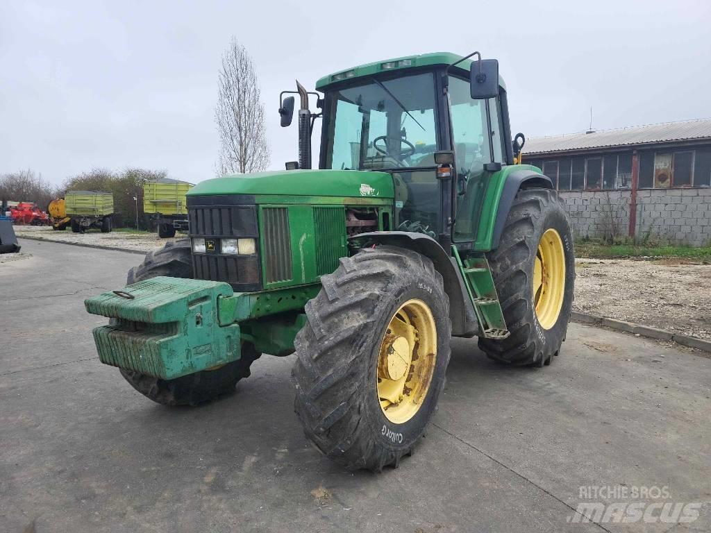 John Deere 6910 Tractoare