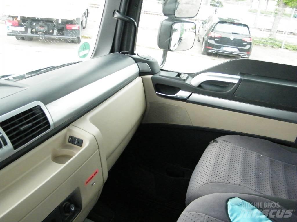 MAN TGM 18.320 Camion cu carlig de ridicare