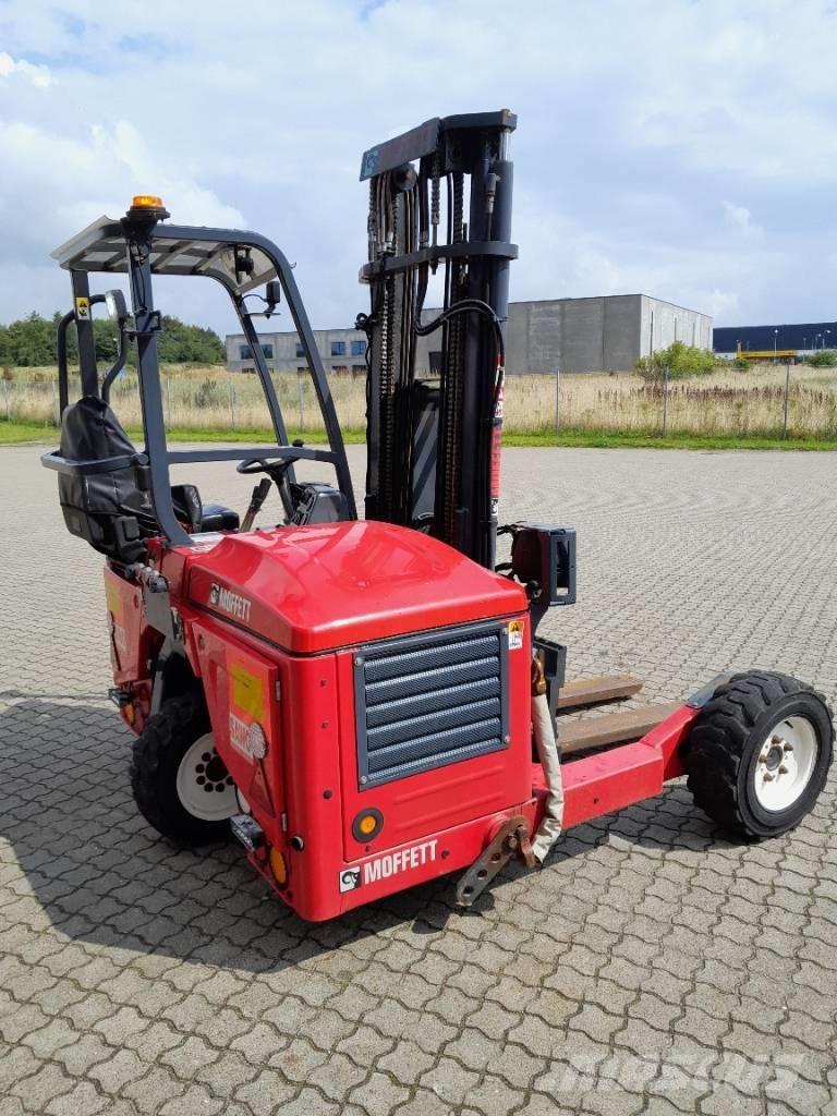 Moffett M4 25.3NX Stivuitor diesel
