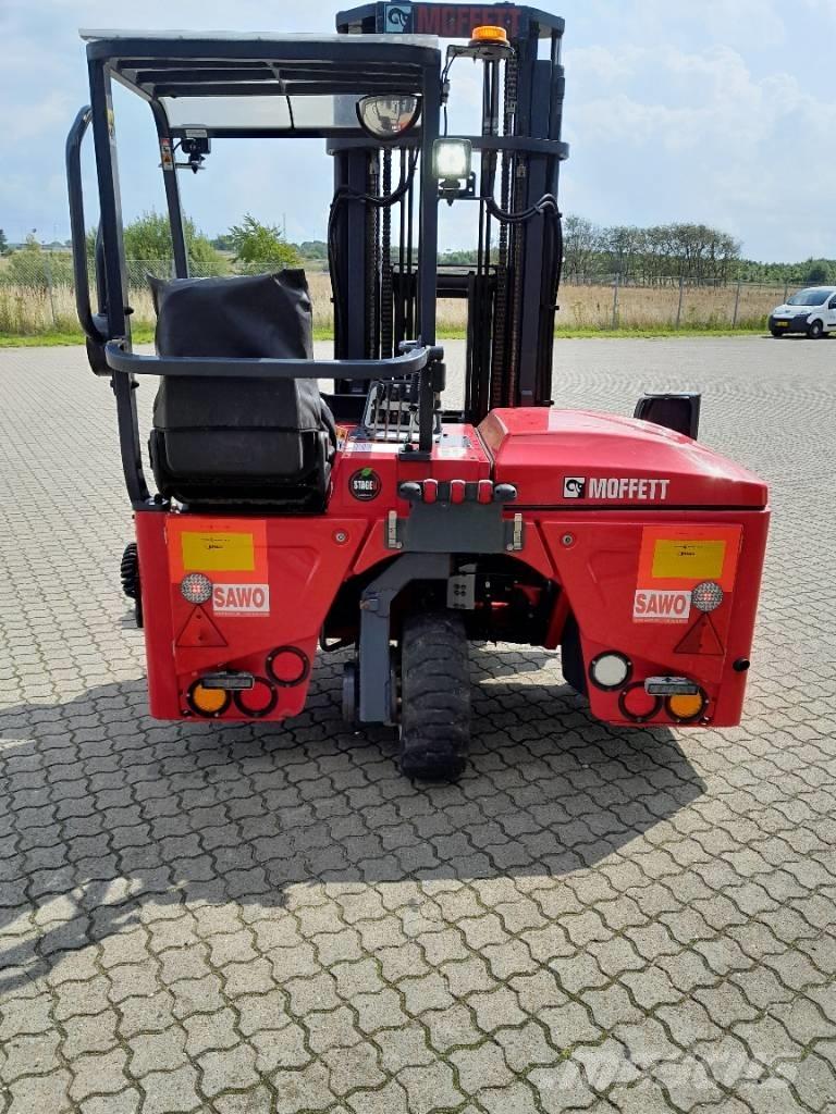 Moffett M4 25.3NX Stivuitor diesel