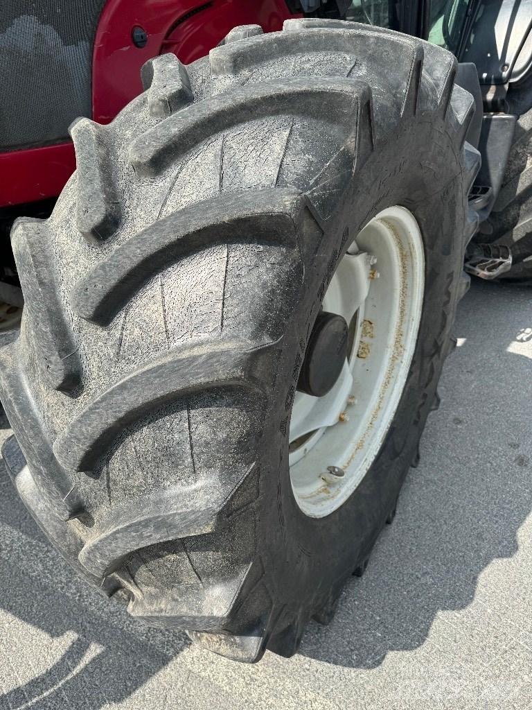Valtra N141 Advance Tractoare