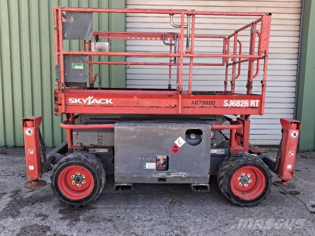 SkyJack SJ 6826 RT Platforme foarfeca