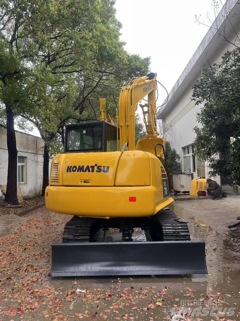Komatsu PC 70 Excavatoare pe șenile
