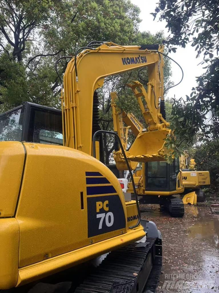 Komatsu PC 70 Excavatoare pe șenile
