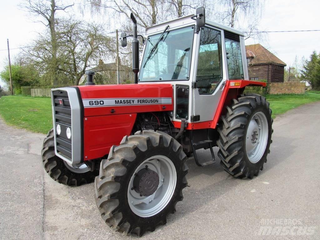 Massey Ferguson 690 Tractoare