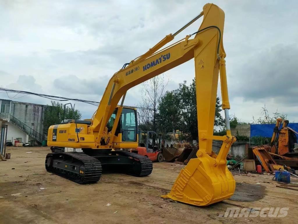Komatsu PC 220 Excavatoare pe șenile
