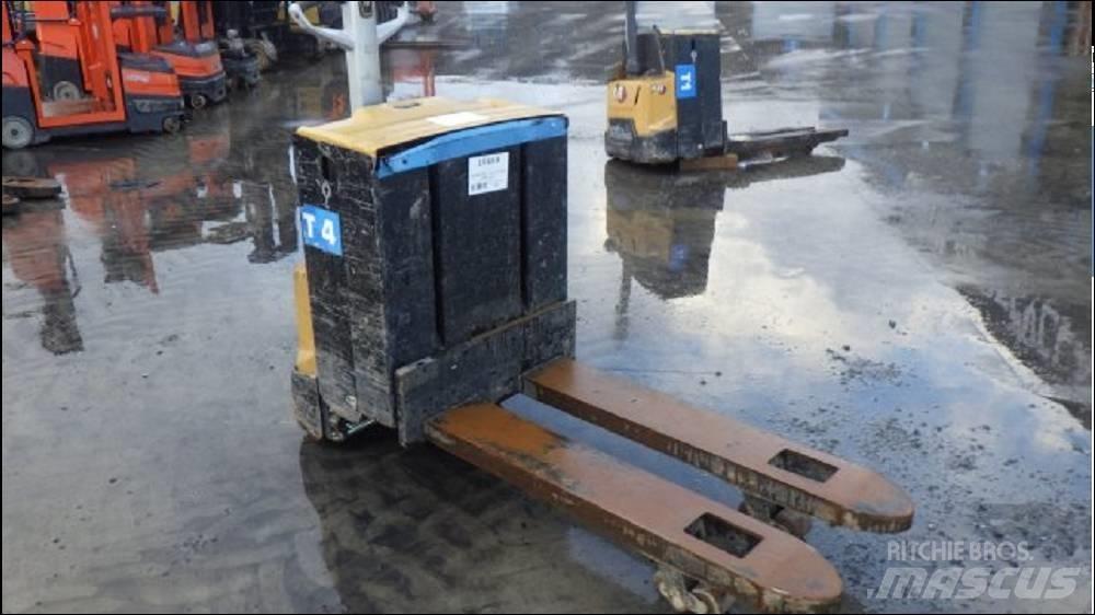 CAT NPP 20 N2E Transpaleta manuala
