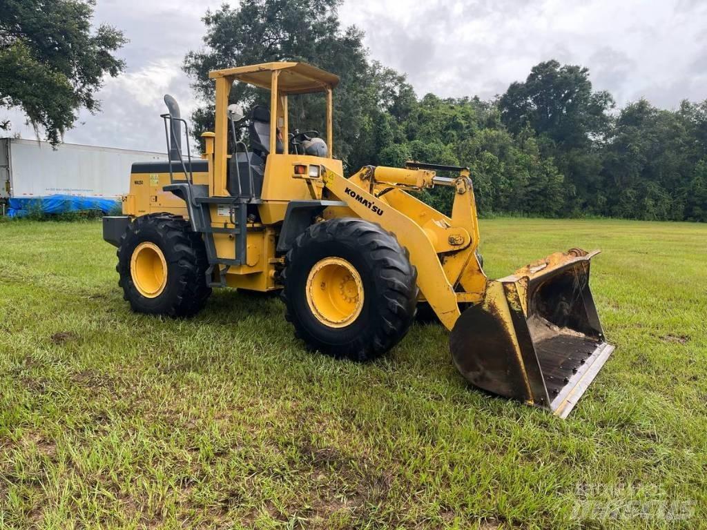 Komatsu WA 250-3L Incarcator pe pneuri